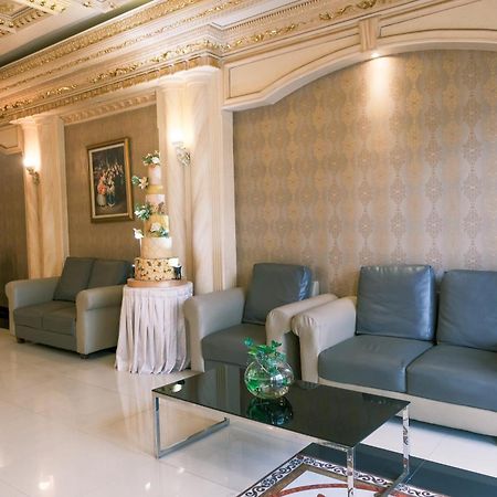 Ceria Boutique Hotel Maguwo ภายนอก รูปภาพ