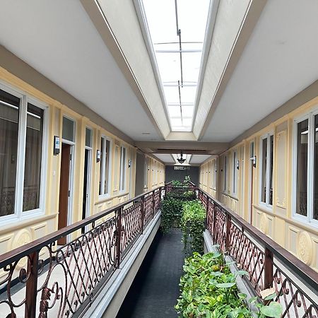 Ceria Boutique Hotel Maguwo ภายนอก รูปภาพ