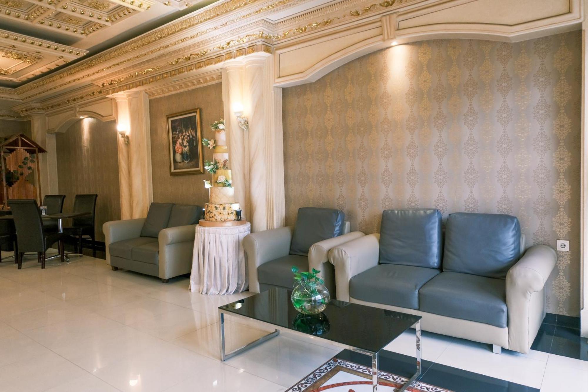 Ceria Boutique Hotel Maguwo ภายนอก รูปภาพ