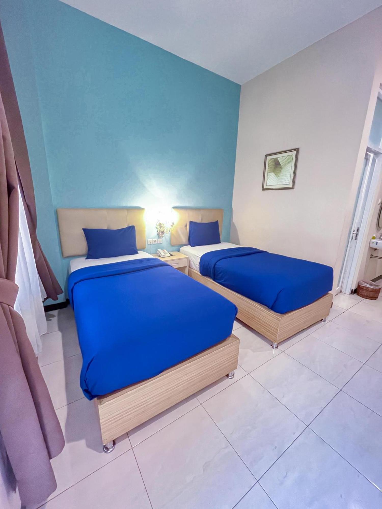 Ceria Boutique Hotel Maguwo ภายนอก รูปภาพ